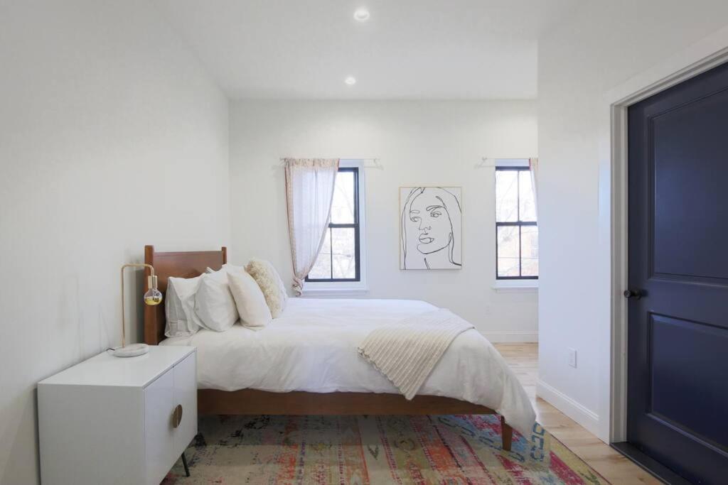 Apartment Large 2 Bdr With Deck Hosted By Stayrafa Philadelphia